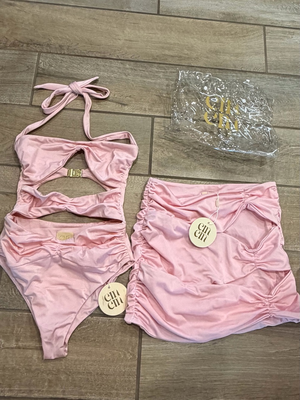 Cin Cin Pink Ruched Swim Set swim suit and Skirt XS New with tags